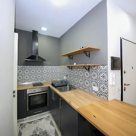 Miki Apartment